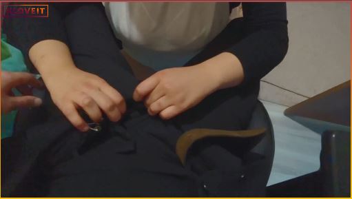 Ofiste evli sekretere sakso çektiriyor