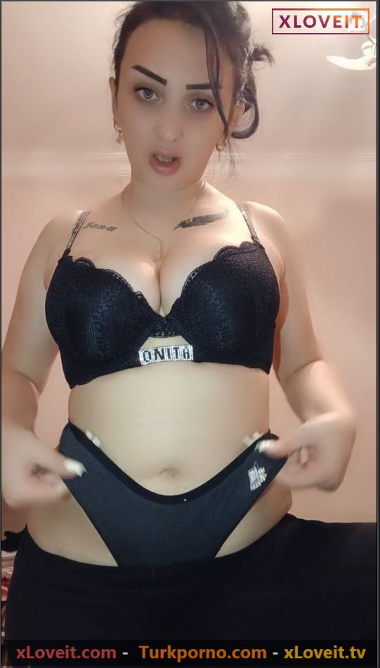 Tango Ceyda ifşa Türk olgun nude yayın yaptı